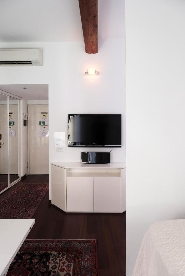 Comecasa Flowery Terraced Apartment Milan Extérieur photo